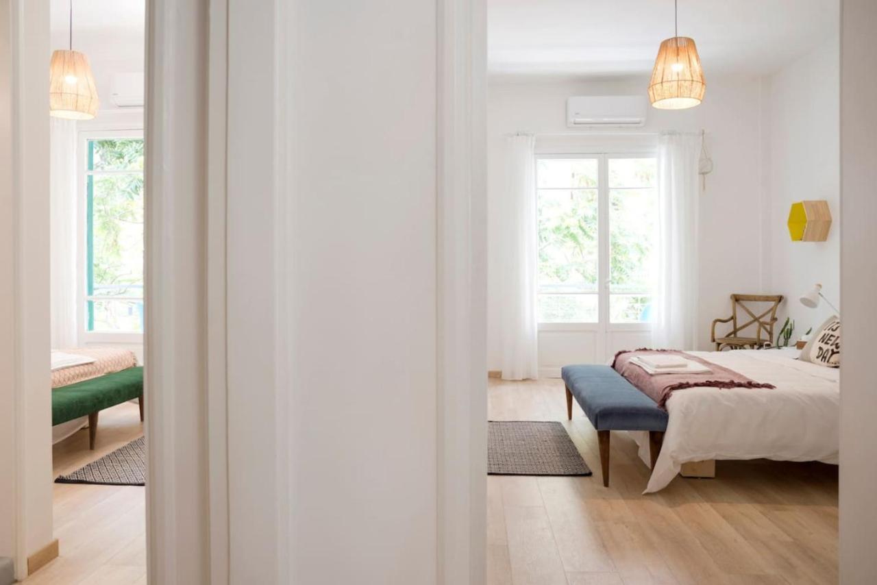 Trendy 3bdr In Mar Mikhael Apartment